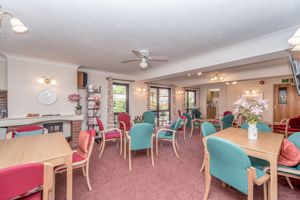 RESIDENTS LOUNGE- click for photo gallery